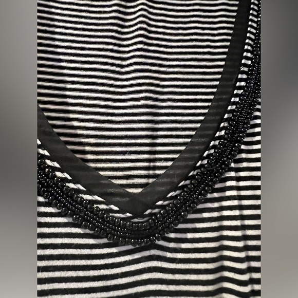 WHBM Sleeveless Black & White Striped V-Neck With Beading - Size Medium - Picture 4 of 5